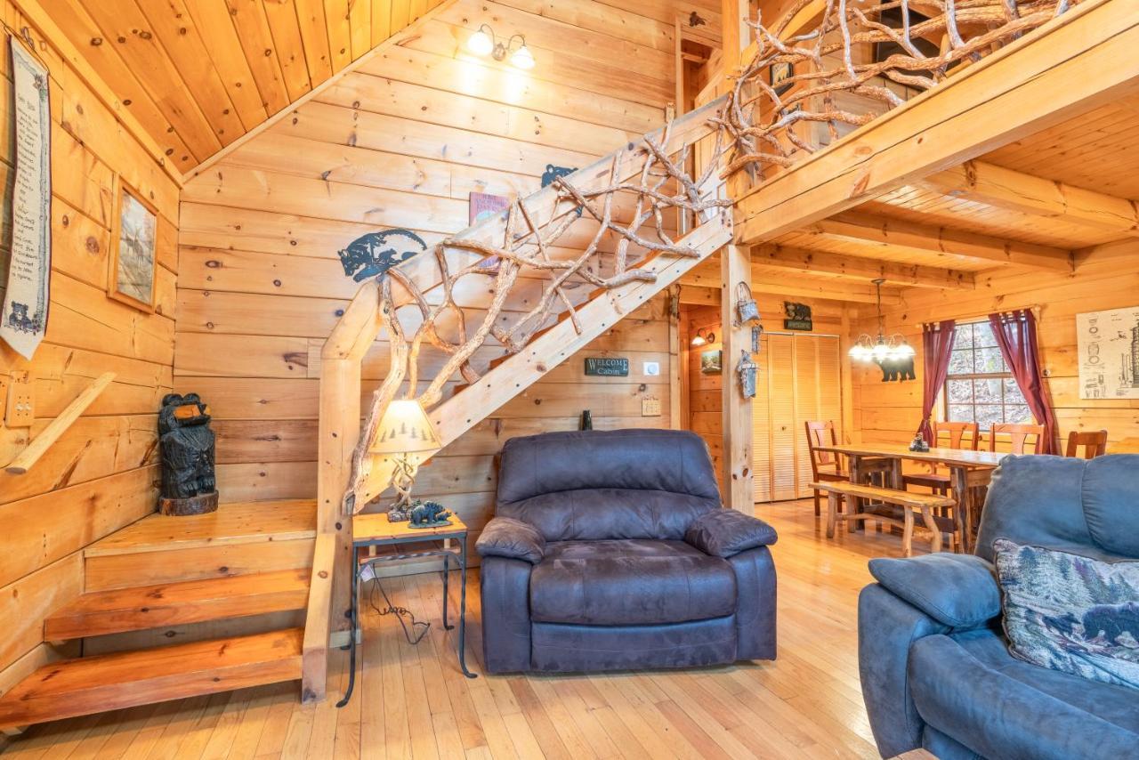 Moonshine Ridge Cabin With Hot Tub And Fire Pit Pigeon Forge Εξωτερικό φωτογραφία