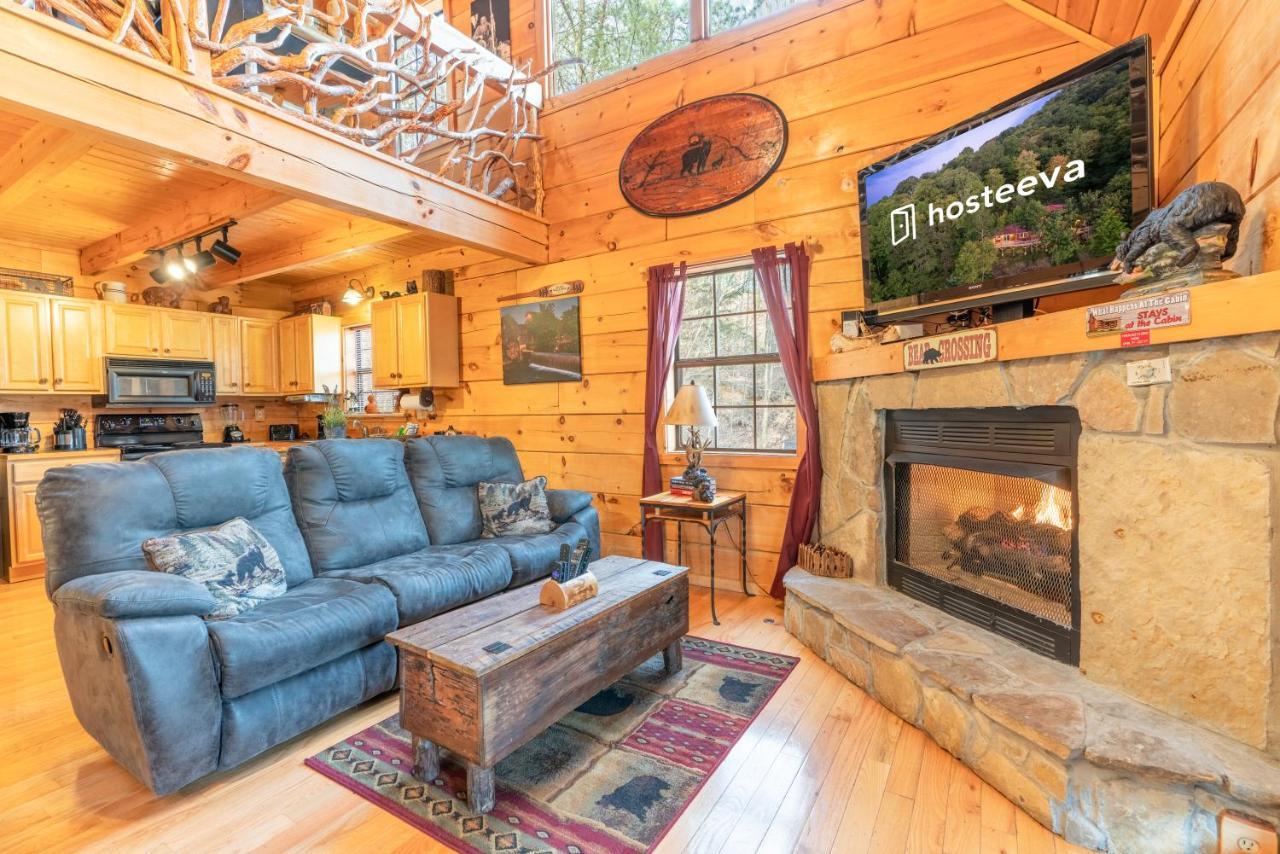 Moonshine Ridge Cabin With Hot Tub And Fire Pit Pigeon Forge Εξωτερικό φωτογραφία