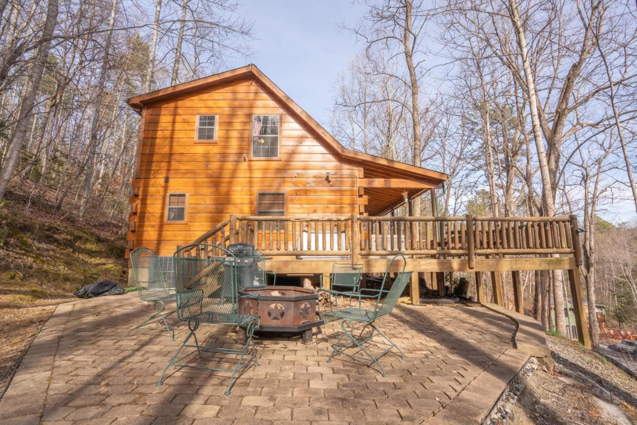 Moonshine Ridge Cabin With Hot Tub And Fire Pit Pigeon Forge Εξωτερικό φωτογραφία